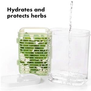 OXO Good Grips Herb Keeper 3 Piece’s Gently Used - Kitchen Gadgets